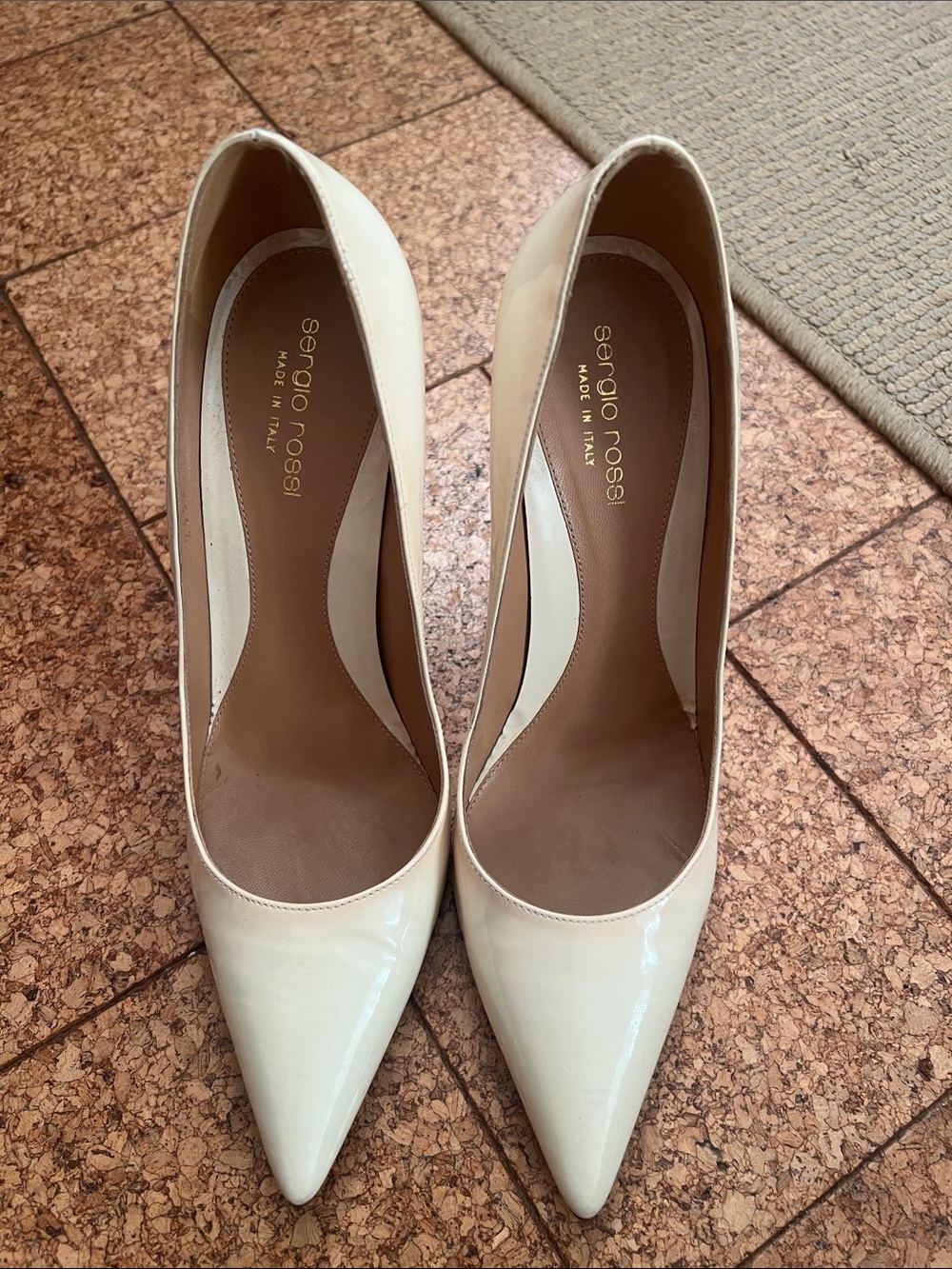 Sergio Rossi White Pointed Toe Leather Pumps